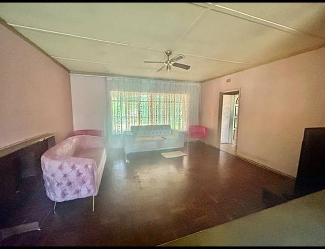 3 BEDROOM HOUSE FOR SALE IN VANDERBIJLPARK CW 4